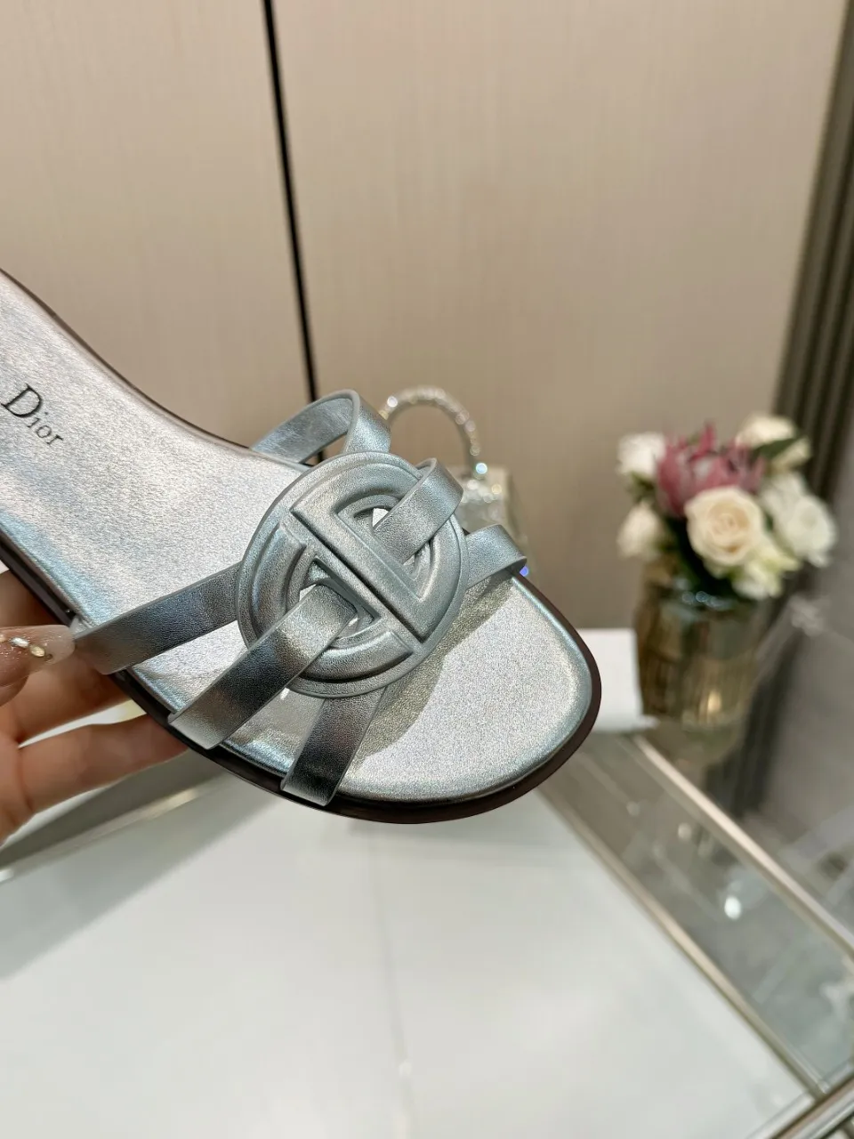 👟👟Ex-factory price 340👟👟 Dior new model, 9 colors available, cowhide fabric, code number 35-42, leather sole +40